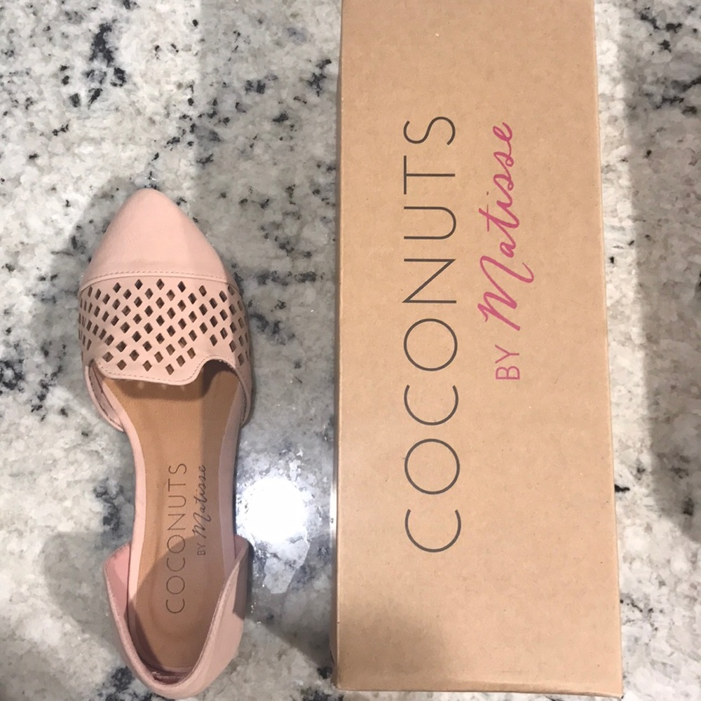Coconuts by Matisse flats